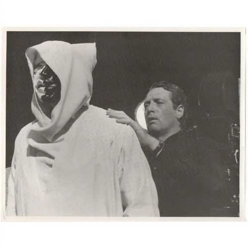 PHOTOGRAPH - THE PRISONER 11