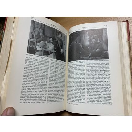 RARE* 1940 "BONNIERS KONVERSATIONS LEXICON" THICK VINTAGE HARDBACK BOOK (P7)