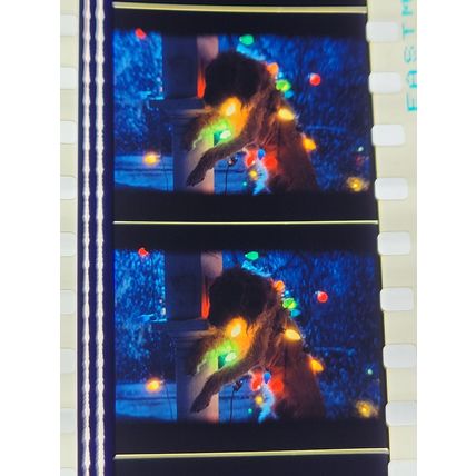 Gremlins. pk DJQ - b 032f. 1 strip of 5 film cells - 35mm