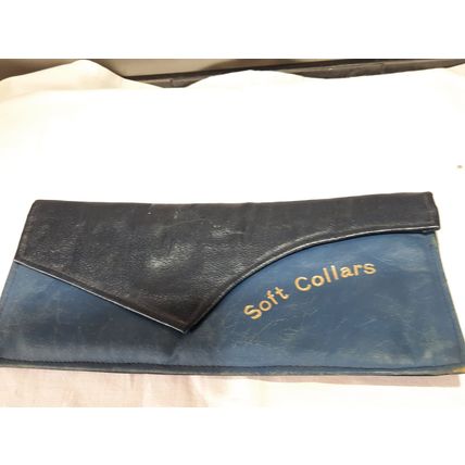 Vintage1950's Soft Collar Holder