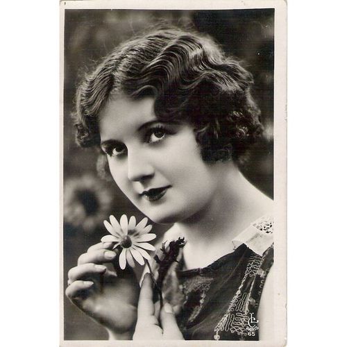 CARTE POSTALE - JEUNE FILLE - REF 23