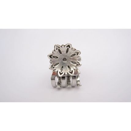 Small mini silver flower metal hair claw clip