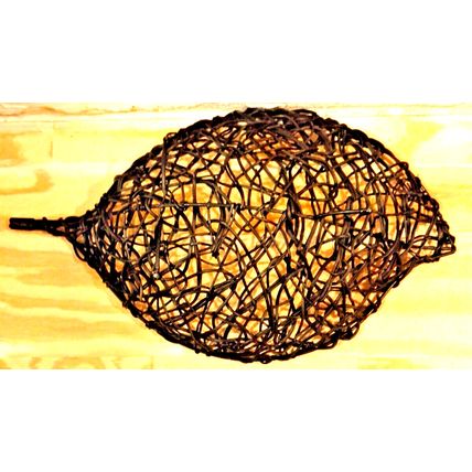 Home Decoration Wooden Vines Metal Frame Basket Abstract Leaf Shaped 12.5 x 23