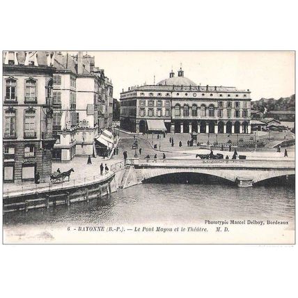 64 - Bayonne - le pont Mayou et le théâtre