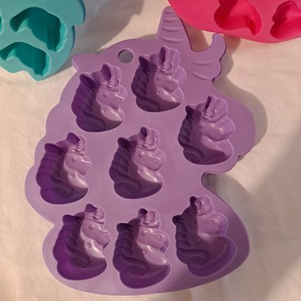 Lot 3 Greenbrier SILICONE ICE CUBE TRAYS Candy Mold Swan Toucan Bird Unicorn