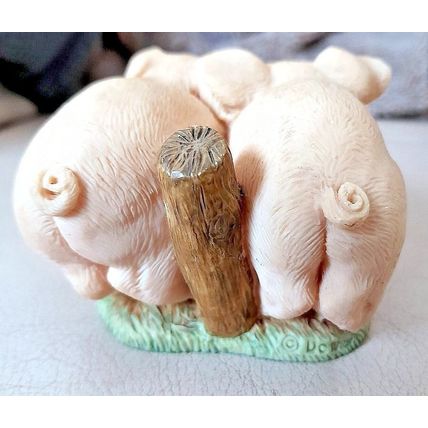 Piggin' Pigs by David Corbridge : Piggin' Pals *
