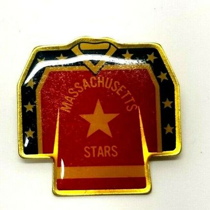 Massachusetts Star Pin Pinback Brooch Vintage 1 1/2" X 1 1/2" (B13)