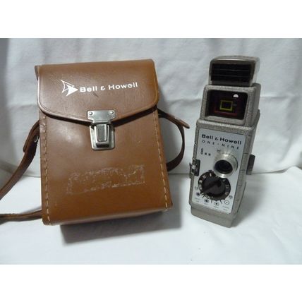 Bell & Howell One-Nine 8mm Camera, Vintage w/Case*