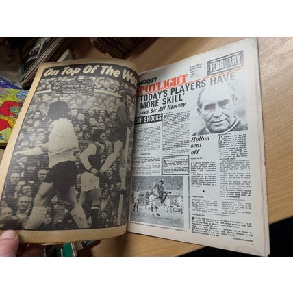 14 JULY 1973 "SHOOT!" BRYAN ROBSON (WEST BROM) UK FOOTBALL MAGAZINE (LL)