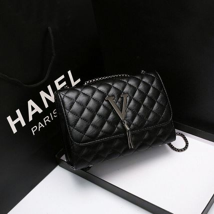 Casual Tassel Flip Quilted Black Color Bag