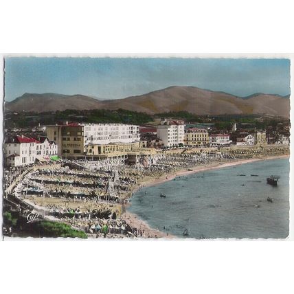 64 - Saint-Jean-de-Luz - générale de la plage