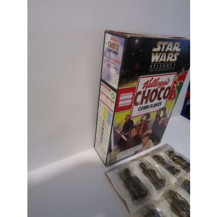 Kellogg`s Choco Corn Flake 1999 Star Wars Statuettes Cereal Box & Set 10 Sealed
