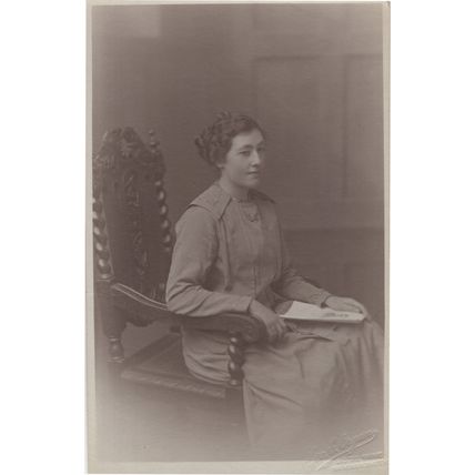 Hammersmith London Antique Lady Fashion Newspaper WW1 Old Postcard