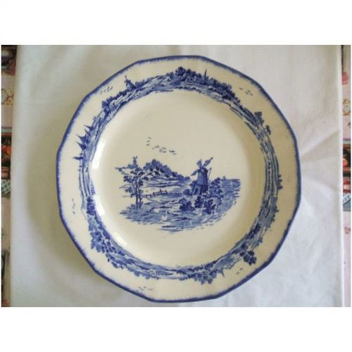 ROYAL DOULTON NORFOLK PATTERN 9.5" DINNER PLATE (A)