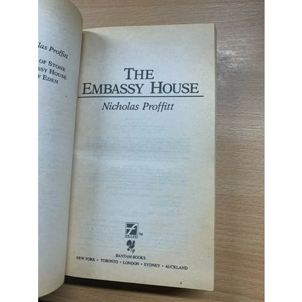 1991 NICHOLAS PROFFITT "THE EMBASSY HOUSE" FICTION USA PAPERBACK BOOK (P3)