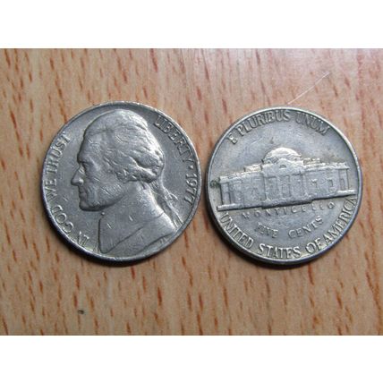 1977 USA 5 Cents Jefferson Nickel Coin