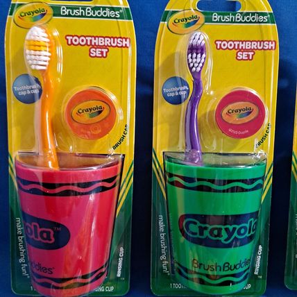 New Lot 6 CRAYOLA TOOTHBRUSH SET Brush Buddies Rinsing Cup Cap & Xtra Travel Kit