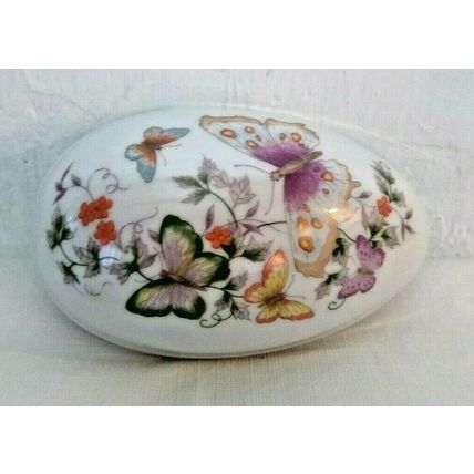 Avon 1974 Butterfly Fantasy Porcelain Treasure Egg 22K Gold Trim New