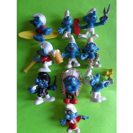 Job lot of 10 smurfs brainy surfer lager gold wreath policeman set 3