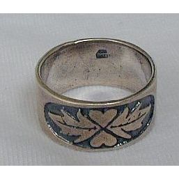 Leaves ring