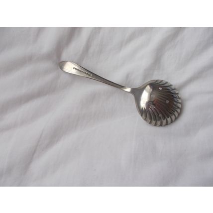 SPOON /SUGAR SIFTER / POTTERS SHEFFIELD / / (18/10)