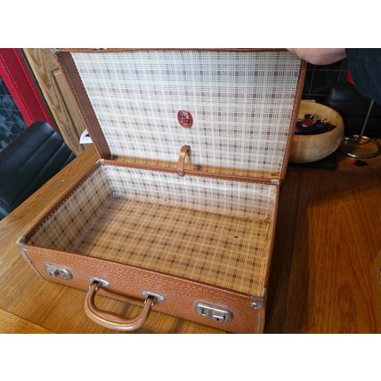 Vintage Pioneer Dressing Case, Brown, approx size 46 x 29 x 14 cm