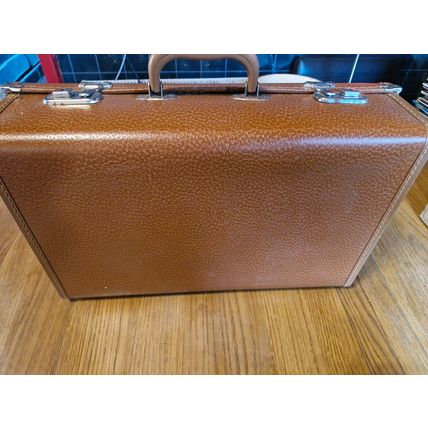 Vintage Pioneer Dressing Case, Brown, approx size 46 x 29 x 14 cm