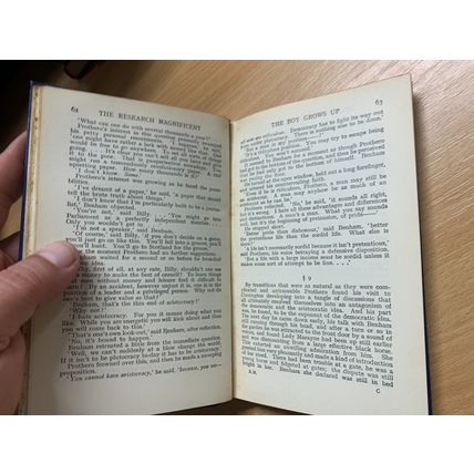 ANTIQUE H G WELLS "THE RESEARCH MAGNIFICENT" FICTION SMALL HARDBACK BOOK (P3)