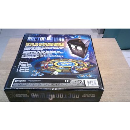 DOCTOR WHO: BATTLE TO SAVE THE UNIVERSE - Action Packed Board Game