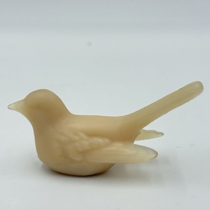 Westmoreland Art Glass Frosted Beige Bird Figurine 1.5”x3” Vintage America