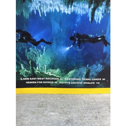 National Geographic Magazine August 2010 Bahamas Blue Holes Collectable