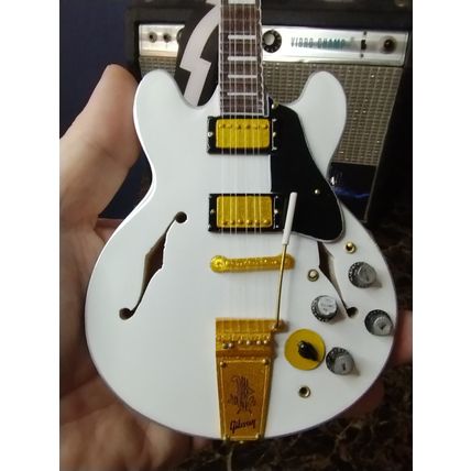 GIBSON ALEX LIFESON Sig. ES-355 Alpine White 1:4 Scale Replica Guitar~Axe Heaven