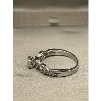 Cross Cross Accented Band W/Square Pink Center- Bomb Party -Rhodium Pl Band Sz10