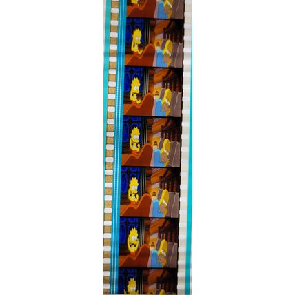 Simpsons Movie. Pk GEB - B045s . 1 STRIP OF 5 - 35MM FILM CELLS