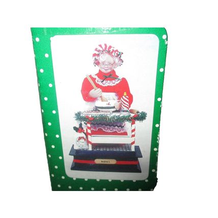 Vintage 1995 Animated Musical Holiday Scene Mrs. Claus with Wood Spoon and Bowl