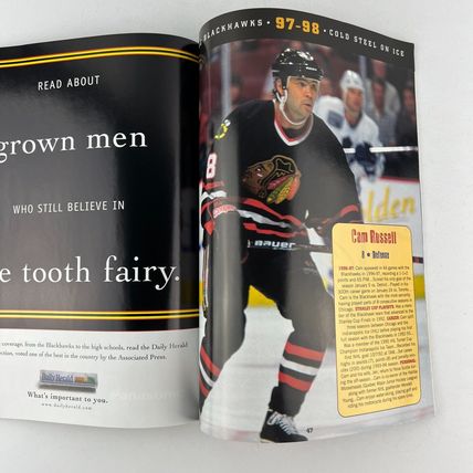 Chicago Blackhawks 1997-1998 Yearbook Magazine