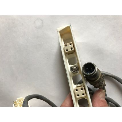 PYLE-NATIONAL BKW AMPHENOL AN-3057-4 MS3101A-10SL-4P,BKS AMPHENOL AN-3057-4,SU