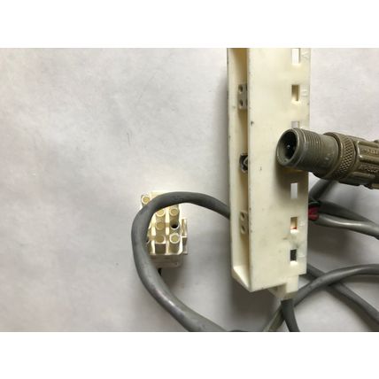 PYLE-NATIONAL BKW AMPHENOL AN-3057-4 MS3101A-10SL-4P,BKS AMPHENOL AN-3057-4,SU