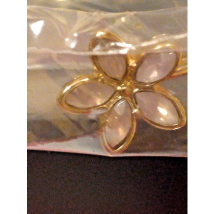 Avon Garden Party Open Cuff Bracelet Ouvert Bangle Gold Tone Floral Cuff Style