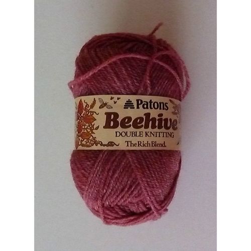 VINTAGE PATONS BEEHIVE DOUBLE KNITTING WOOL / YARN - RED SKY