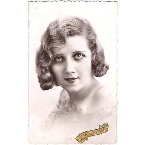 CARTE POSTALE - JEUNE FILLE - REF 27