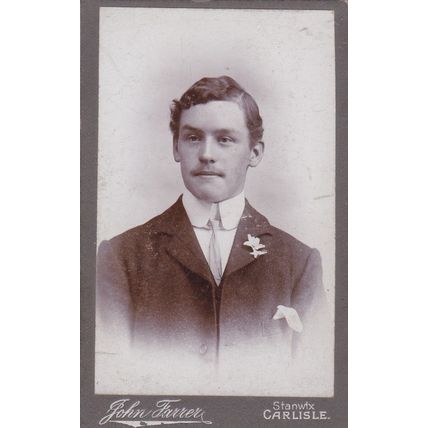 VICTORIAN CDV PHOTO -DAPPER MAN, LARGE COLLAR BY JOHN FARRER, STANWIX, CARLISLE