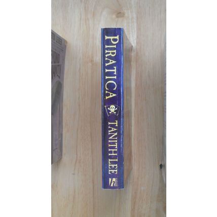 Piratica, by Tanith Lee PB | Hodder, 2004 | 0340854456 | Very good