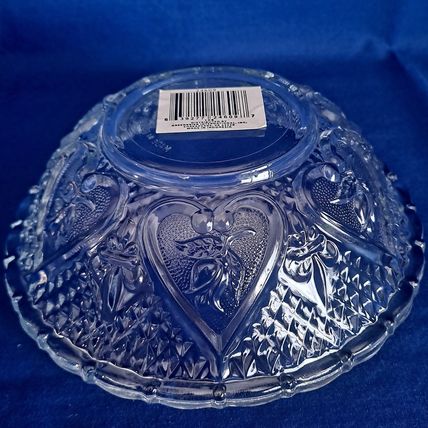 KIM Indonesia GLASS BOWL Candy Dish KIG Nut Hearts Roses Fleur De Lis 7"