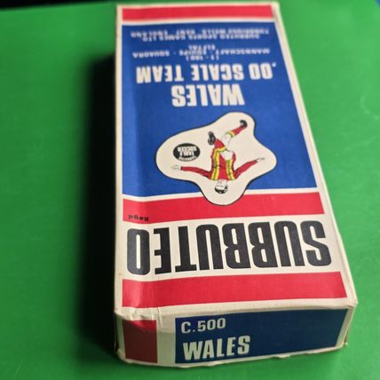 Subbuteo Ref 319 WALES HW Heavyweight Team In C500 JUBILEE Box