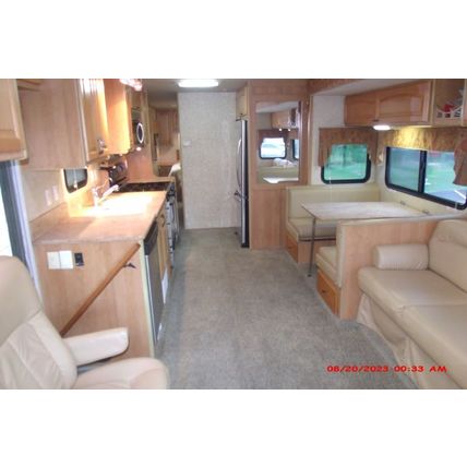 2009 CT Coachworks Sienna 39B