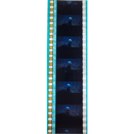 Pk DAU - A - MIX - a 019S. 1 STRIP OF 5 - 35MM FILM CELLS. (HP )