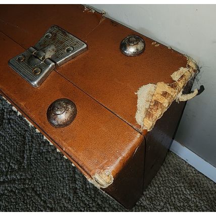 Vintage Brown Travel Joy Wood? Small Suitcase or Large Briefcase with Key