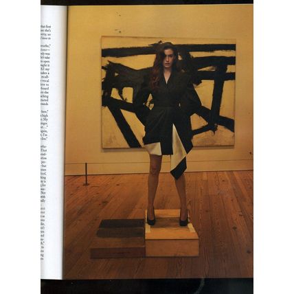 Vogue Magazine August 2025 - Fearless! ANNE HATHAWAY Reinvents Herself NEW