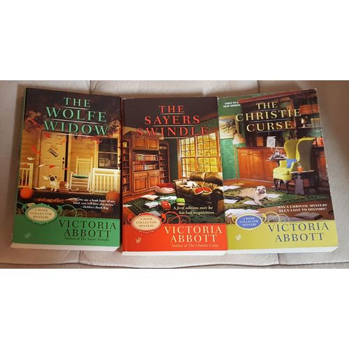 3 PB in A Book Collector Mystery series by Victoria Abbott~The Christie Curse +2